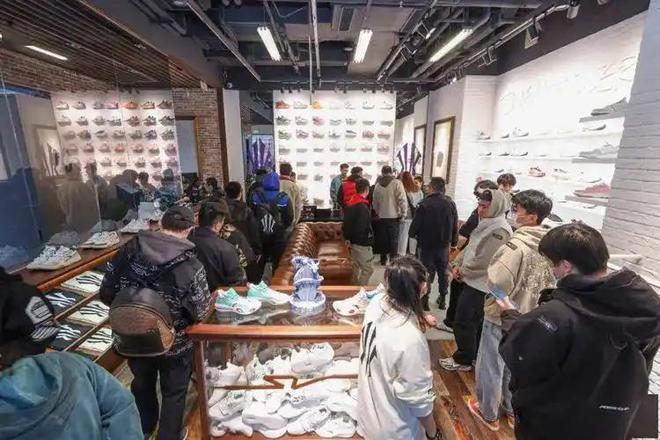 牌听着洋气实际都是智商税你有吗？新利娱乐不建议买的4个运动鞋品(图2)